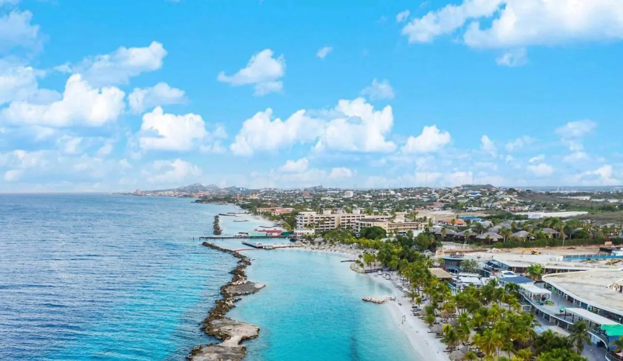 Elisabeth Residence Mambo Beach Dominguito