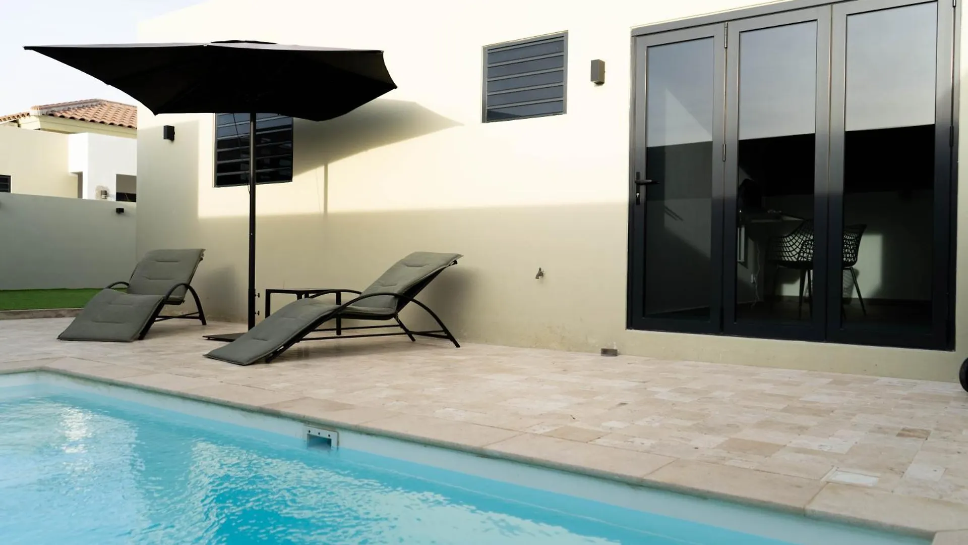 Elisabeth Residence Mambo Beach Dominguito Curacao